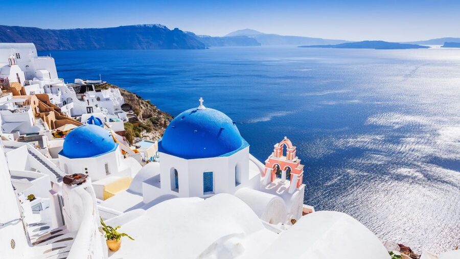 1-Day Boat Trip: Santorini Volcano, Thirassia & Oia Sunset - Day at a Glance: What This Trip Really Feels Like