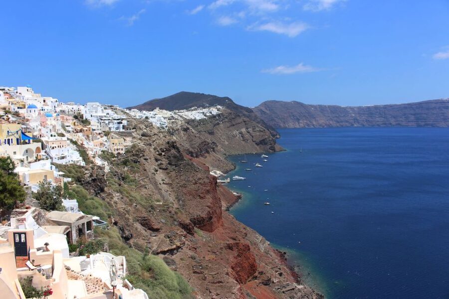 1-Day Boat Trip: Santorini Volcano, Thirassia & Oia Sunset - Oia Sunset Time: How to Get the Most From a Crowded Golden Hour
