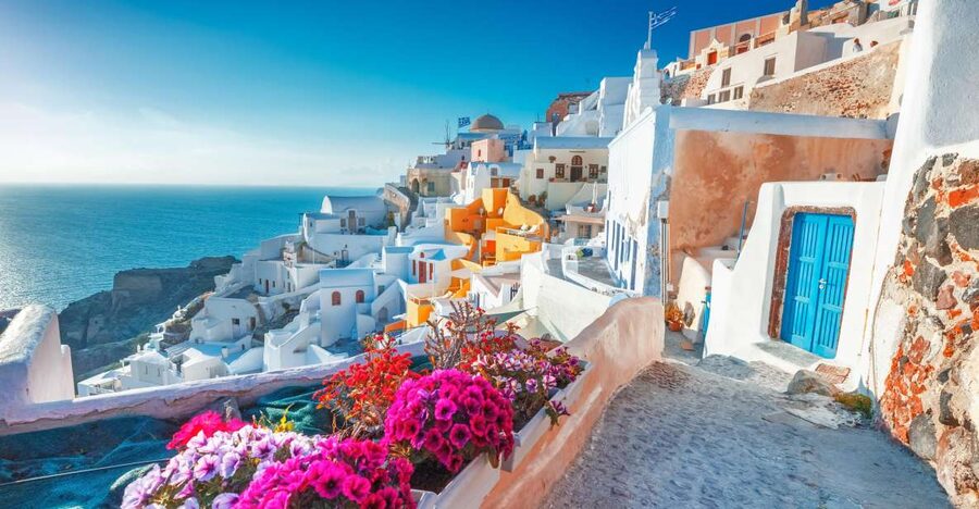 1-Day Boat Trip: Santorini Volcano, Thirassia & Oia Sunset - From Your Hotel to Athinios Port, Then Straight Into the Caldera