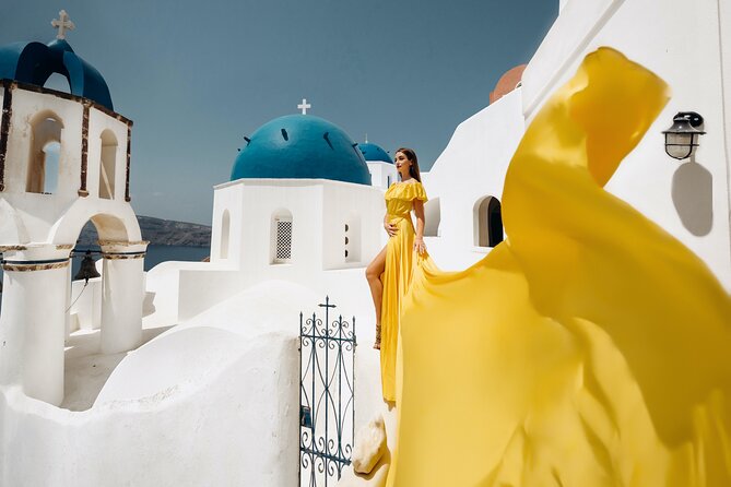1-Hour Private Santorini Flying Dress Photoshoot - Who This Works Best For (And Who Might Want to Skip)