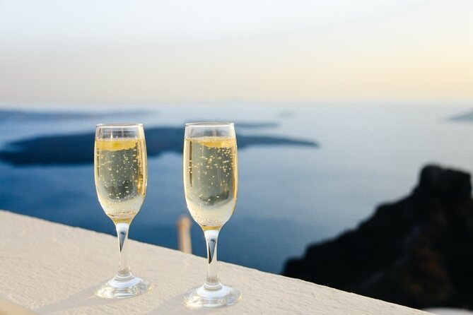 4-Hour Private Custom Santorini Tour - Comfort and accessibility, what the tour can do and what you should plan
