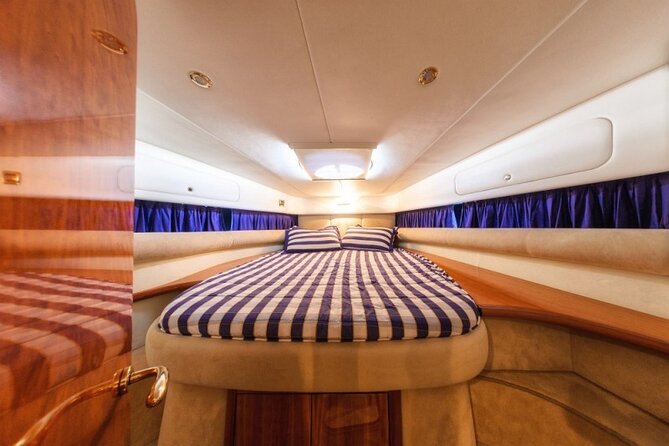 5 Hours Santorini Private Luxury Cruise with BBQ and Drinks - Getting on board: pickup timing and how to stay relaxed