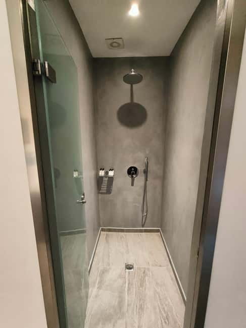 Akrotiri: Aromatherapy Couples Massage - The Private Couple’s Suite: Two Therapists, One Quiet Room