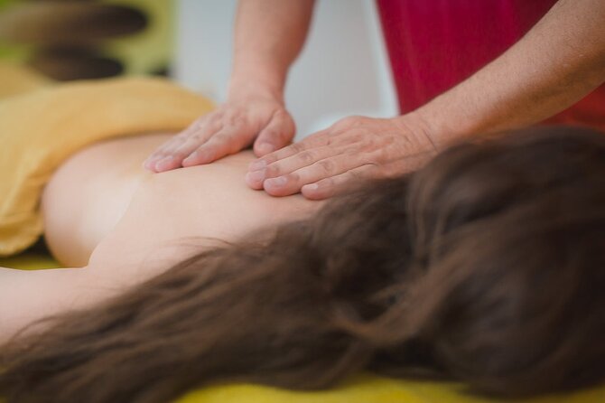 Akrotiri: Couples' Aromatherapy Massage - Comfort rules, limits for pregnancy and cancer, and who should not book the regular massage