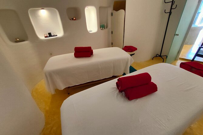 Akrotiri: Couples Massage & Pool Day Access - Key highlights at a glance