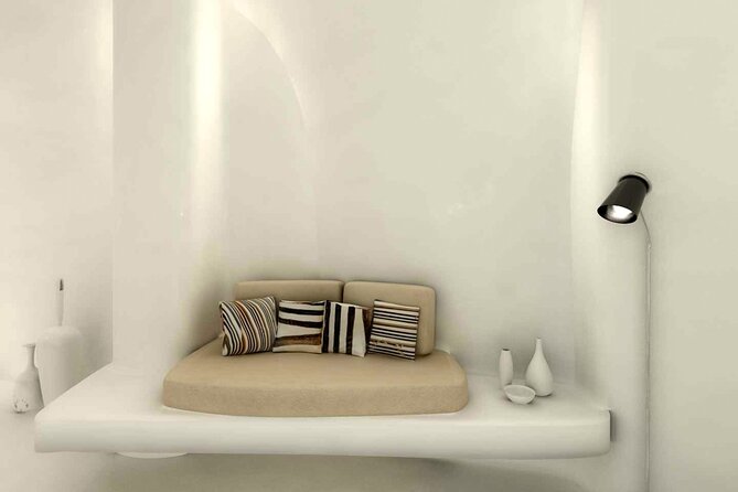 Akrotiri: Couples Massage & Pool Day Access - Pool day access: one hour that actually feels like a break