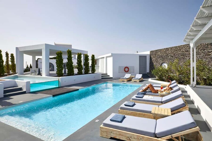 Akrotiri: Departure Day Spa Package Wine/Fruits/Pool Access - How to avoid the one thing that can turn relaxing into annoying