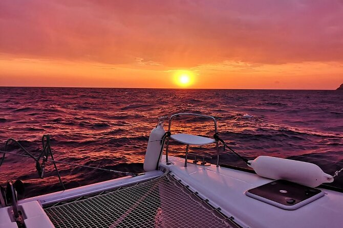 ALL-INCLUSIVE: Santorini Caldera Cruise with Greek Meal & Drinks - Red Beach swim stop: quick water time without the shore hassle