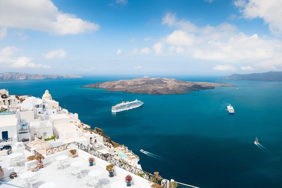 Best of Santorini 4hours Private Tour - Red Beach near Akrotiri: Red Cliffs and Turquoise Water