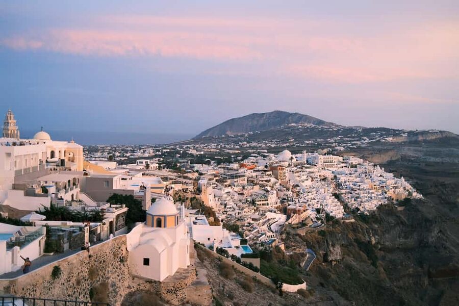 Best of Santorini 5-hour Tour for Cruise Ship Travellers - Oia’s marble lanes and Big Blue Dome stop