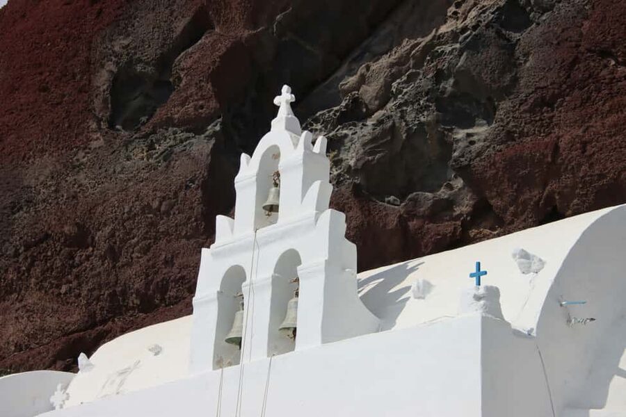 Best of Santorini 5-hour Tour for Cruise Ship Travellers - Black Beach swim option and the day’s final meal moment