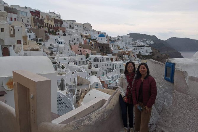 Best of Santorini Highlights Private 5 Hours Tour - Perissa Black Sand Beach and Red Beach in One Coherent Sweep
