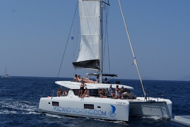 Caldera Cruise with Swim Stops, BBQ on board and drinks! - Price and what makes this $122.56 feel like real value