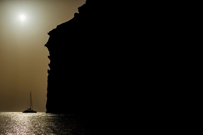 Comfort Max Catamaran Caldera Cruise with BBQ and Drinks - BBQ, mezedes, and the drinks that keep morale high