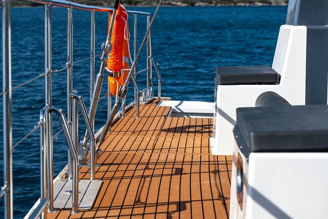 Comfort Max Catamaran Caldera Cruise with BBQ and Drinks - Price and value: where the $72.41 makes sense