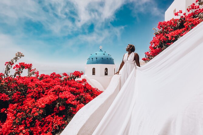 Exclusive Santorini Flying Dress Photoshoot with Pickup - Inside the Imerovigli Studio: Air Conditioning, Restrooms, and Real Mirrors
