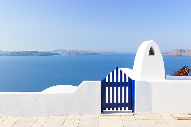 Explore Oia(IA) - Private Guided Tour - Oia’s White Streets and Blue Domes: What You’ll Actually Do
