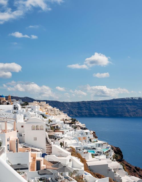 Exploring Santorini: 4 Hours Best of Santorini - Oia time: blue domes, whitewashed streets, and easy photo planning