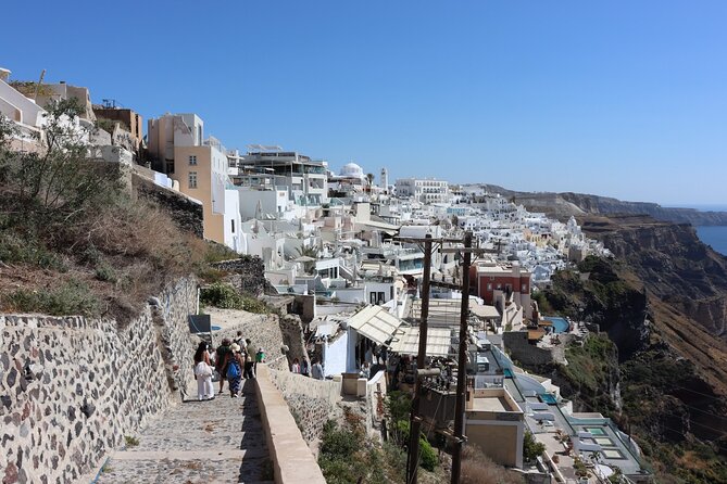 Fira Walking Tour: Explore Top Sights & Hidden Gems - Stop 1: Ieros Mitropolitikos Naos Thiras and the Church of Ypapanti