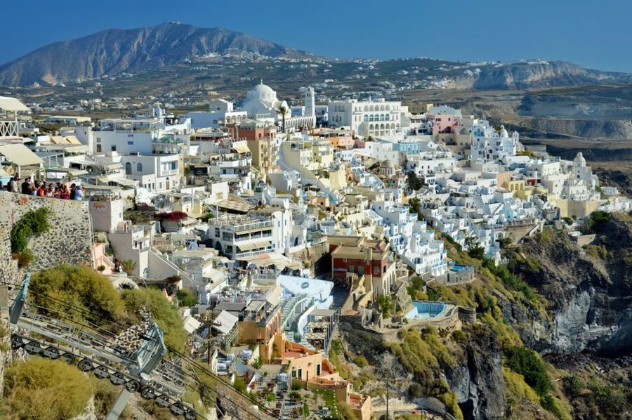 Fira: Walking Tour with Cable Car Ride - The cable car ride over the caldera, the best 5 minutes of your day