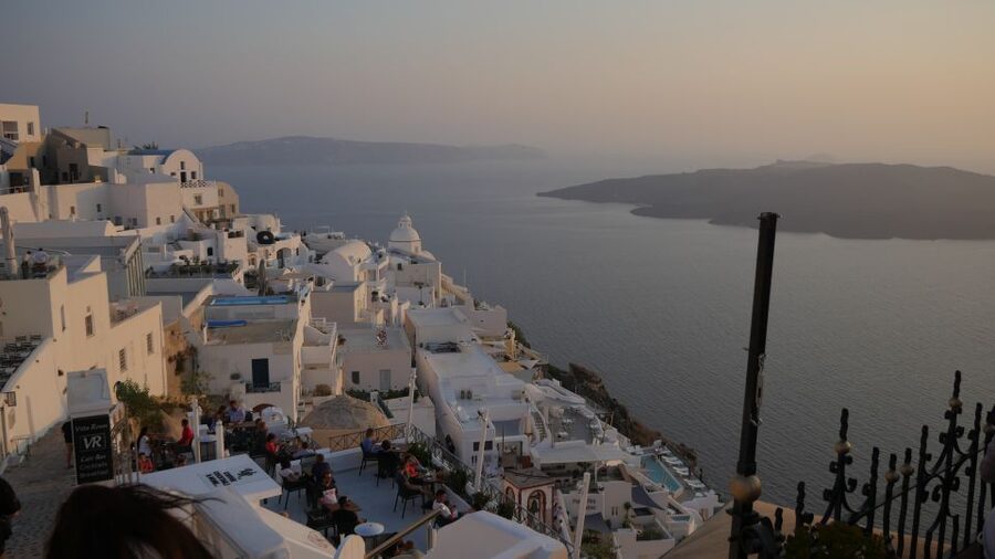 Fira: Walking Tour with Cable Car Ride - Gold Street and the jewelry-lined walk, a simple way to feel Fira up close