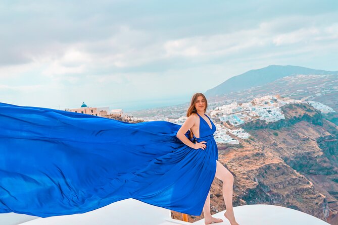 Flying Dress Photoshoot Experience in Santorini with pick up - Practical Tips So Your Flying Dress Shoot Looks Great