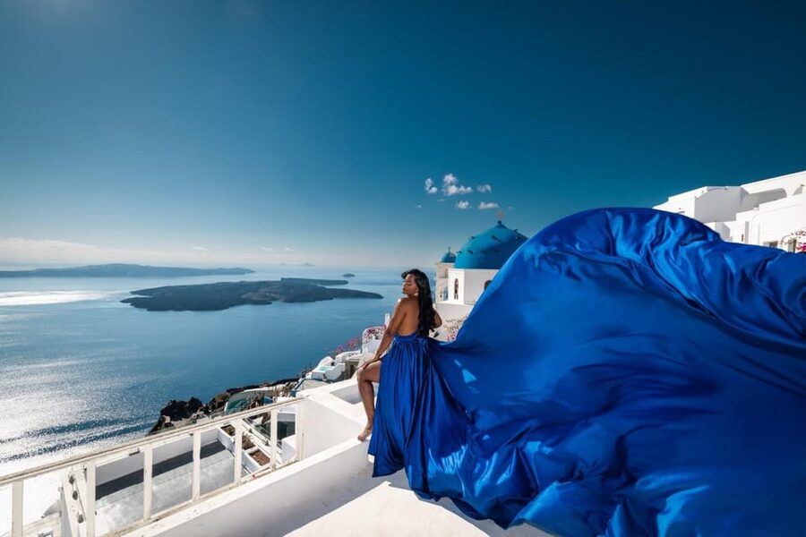 Flying dress Photoshoot in Santorini with Hotel Pickup - How the dress selection and styling actually works