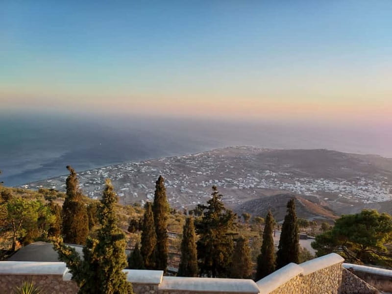 From Oia & Thera: Santorini Villages Guided Tour with Pickup - Pickup and Timing: Thera or Oia, and how to avoid stress