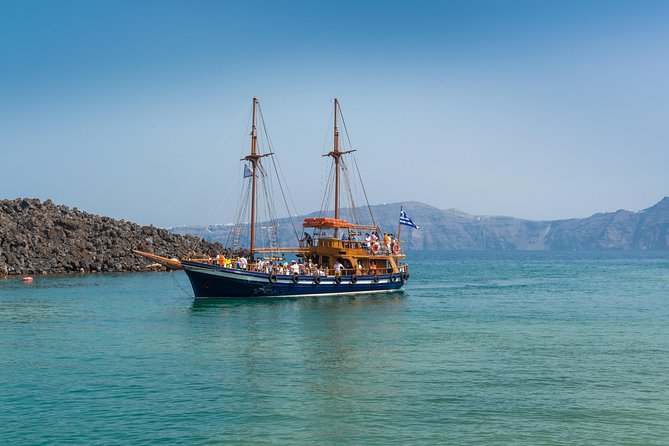 Full Day Boat Tour to Caldera Islands & Sunset in Oia by bus - How the Hike Guide Makes or Breaks the Day (Including Ulysses)