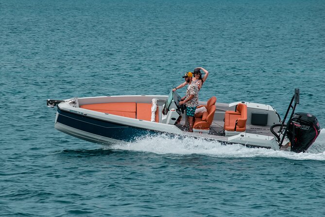 Full Day Rental in Santorini with Saxdor Luxury Boat - Planning your route when you can stop anywhere