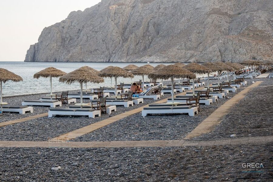 Half-Day Private Experience to Santorini Beach - How the mini bus route helps more than you might think