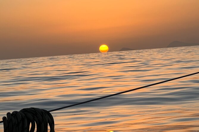 Half day Private Sailing cruise in Santorini island up to 6 pax - Key points before you book this Santorini private sailing
