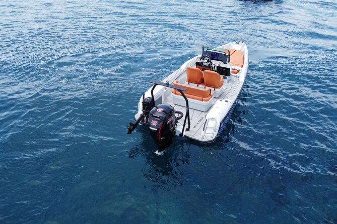 Half Day Saxdor Boat Rental in Santorini - A 115hp Saxdor Half-Day That Lets You Set the Pace