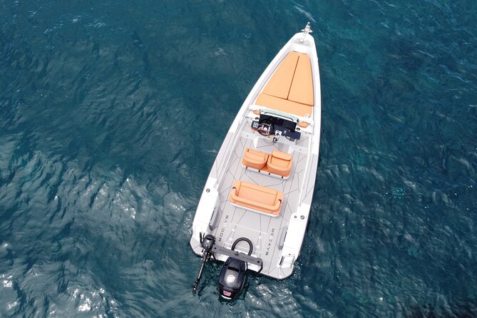Half Day Saxdor Boat Rental in Santorini - Vlichada Marina Setup: Quick Briefing and a Modern Boat Feel