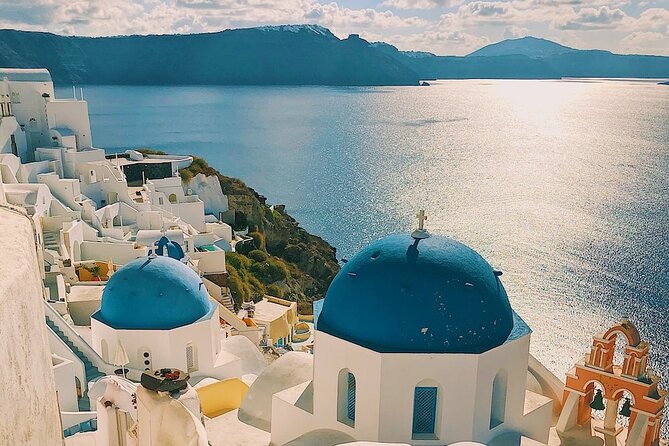 Luxury Full Day Private Sightseeing Tour in Santorini - What to bring and how to pace yourself on a multi-stop day