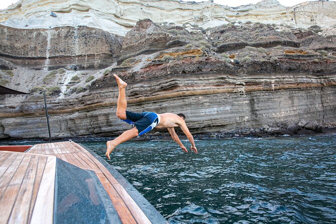 Luxury Private Power Catamaran Tour in Santorini - Thirassia and Armeni Bay: smaller corners of the caldera you can actually feel