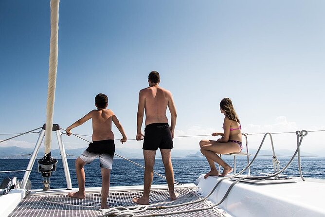 Luxury Santorini Catamaran Cruise: Lunch, BBQ, Drinks, Transfers - Food, BBQ, and drinks: what you can count on for the day