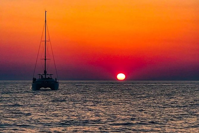 Luxury Small-Group Catamaran Cruise with BBQ, Open bar & Transfer - Onboard Setup: Snorkeling Gear, Towels, and a Meal That’s Actually Included