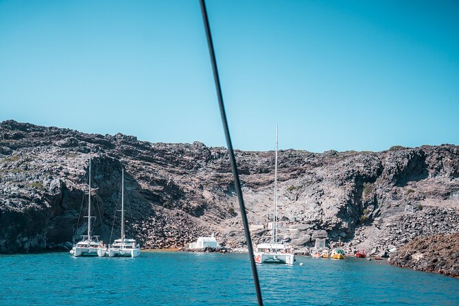 Majestic Catamaran Caldera Cruise with Snacks, Meal & Drinks - BBQ lunch or dinner onboard: what’s included and how to plan