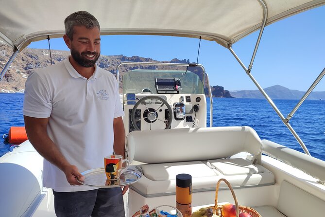 Morning or Afternoon 3hour Private boat Tour in Santorini - The vibe: private, English-speaking, and genuinely flexible