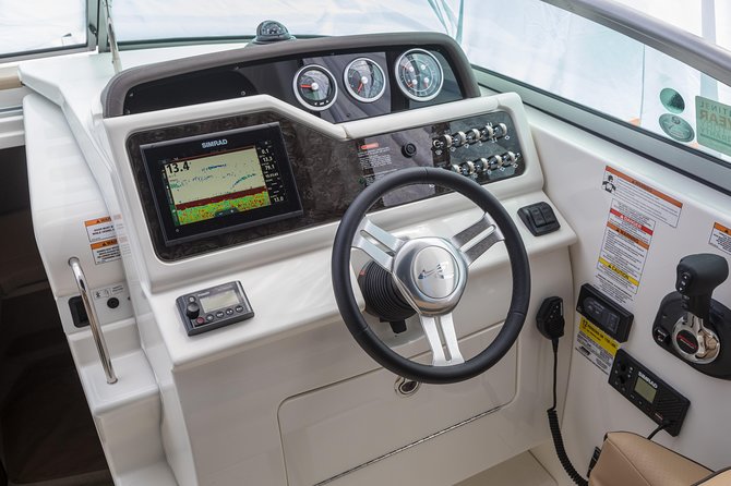 Motor Yacht (2020)Luxury Private Cruise Around Santorini - Onboard comfort, WiFi, and the crew: the difference between good and great