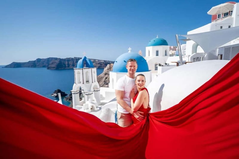 Oia: Santorini Photoshoot with Flying Dress Rental Option - Key Things I’d Focus On