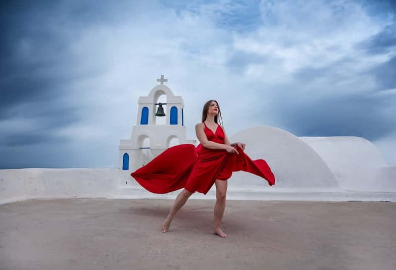 Oía: Santorini Professional Photoshoot with Edited Photos - Timing for sunset photos, and how to pick the right hour