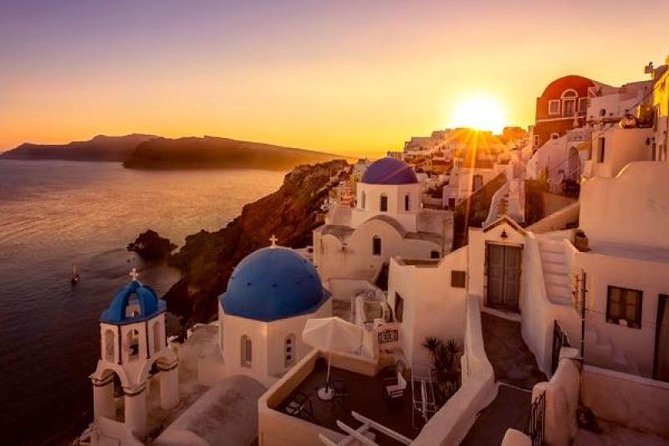 Oia Sunset Roundtrip Transfers - How the 3:30 pm pickup sets you up for Oia at the right moment