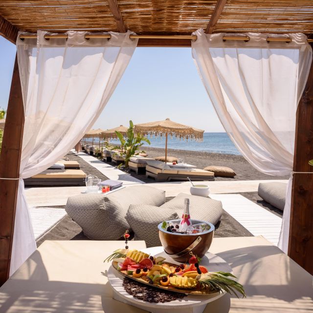 Perivolos Beach: Sun-Bed Experience FortyOne Bar Restaurant - Service quality: usually attentive, and why it matters at the beach