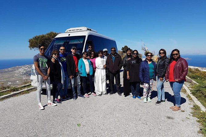 Private 8h tour on Santorini - Red Beach and the Akrotiri question you should answer early