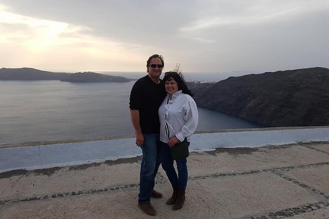 Private 8h tour on Santorini - Price and value: what $660.13 per group really buys