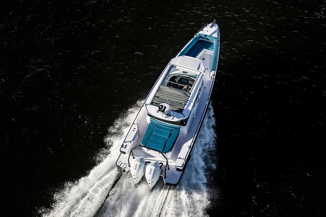 Private Axopar 37 MotorYacht Cruise in Santorini w/ Snack & Drink - Snacks and Drinks: Small Inclusion, Big Comfort