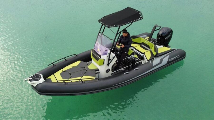 Private Boat tour with snorkeling & Sea Caves - Price and value: $412 for up to 4 people