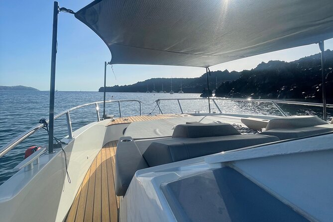 Private Caldera Cruise with Motor Yacht in Santorini - The 5-Hour Route: Volcano, Beaches, Thirassia, and the Fira Coast